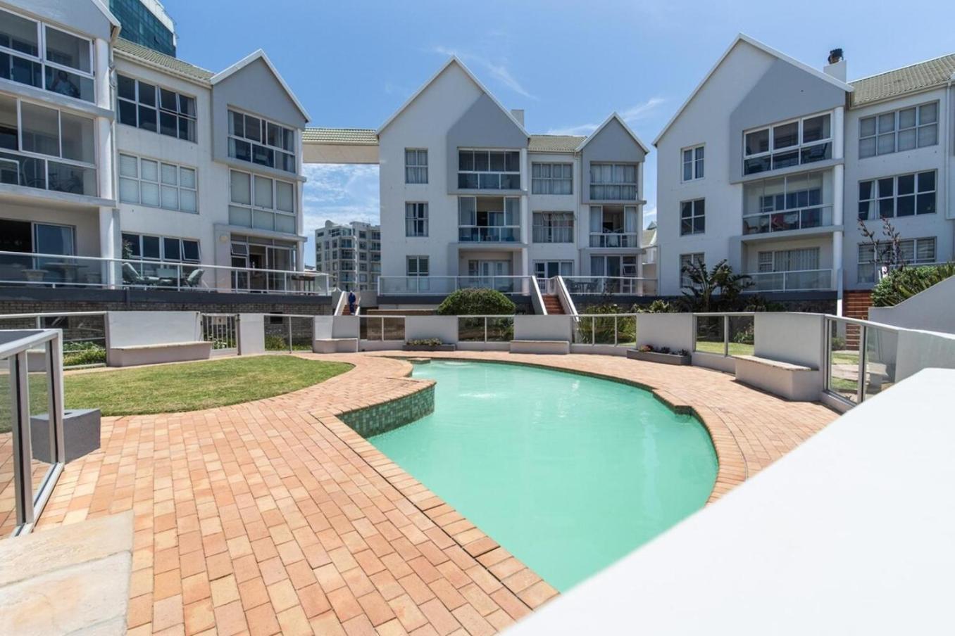 Luxury On The Beach Port Elizabeth Exterior foto